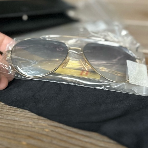 NWT Rag & Bone Aviator Sunglasses — Gold Frame Blue Gradient Lens Classic Luxury